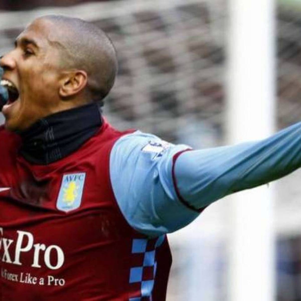Fc Bayern Ashley Young Soll Kommen
