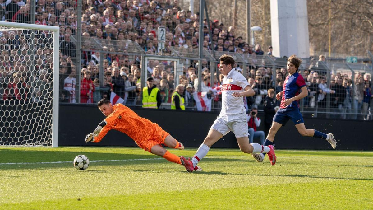 Bar-a-Keeper-Bundesligisten-beobachten-Yaakobishvili