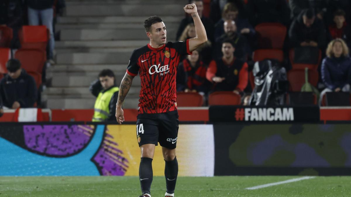 Mallorca-l-st-Vertrag-mit-Klubikone-auf