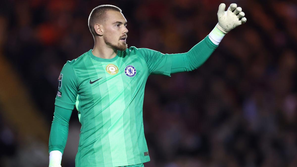 Chelsea-J-rgensen-vor-schnellem-Abflug-