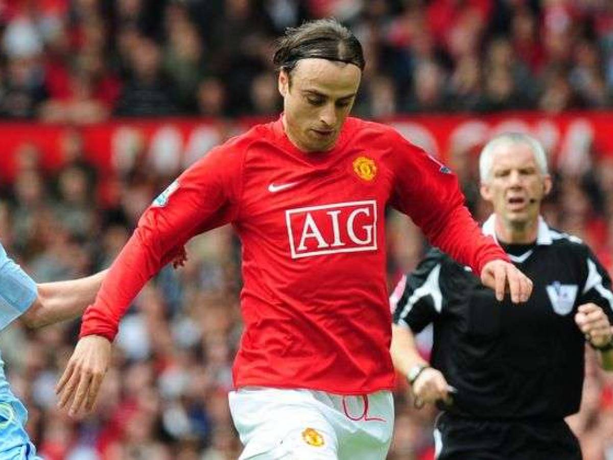 Manutd Galatasaray Klopft Bei Berbatov An