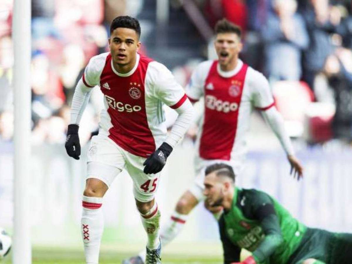 Kluivert Verlangerung Raiola Mit Unverschamter Forderung