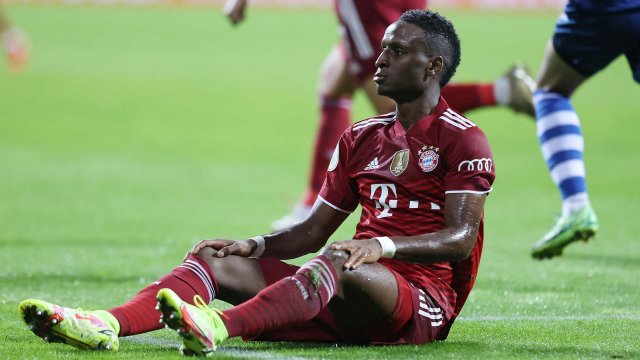 Bouna Sarr 2122 2