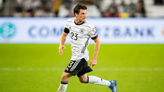 Jonas Hofmann 2122 2