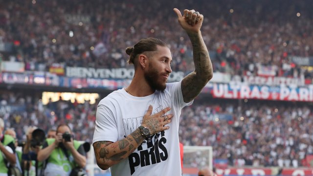 Sergio Ramos lors de sa présentation aux supporters du PSG au Parc des Princes.