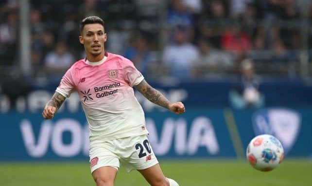 Alejandro Grimaldo im Trikot von Bayer Leverkusen