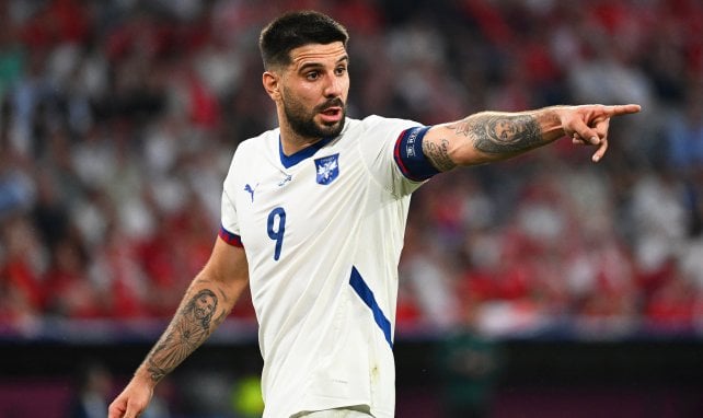 Alex Mitrovic im Einsatz für die serbische Nationalmannschaft