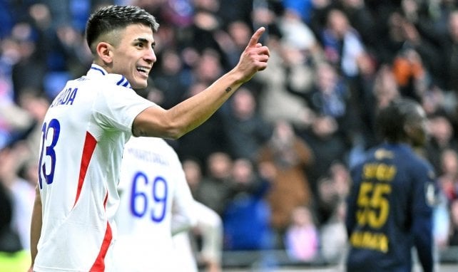 Thiago Almada jubelt