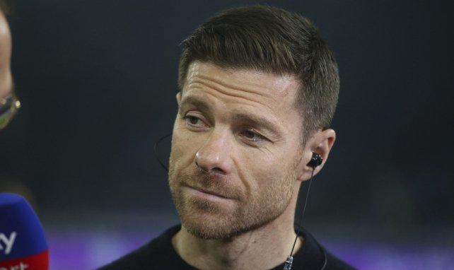 Xabi Alonso beim Interview 