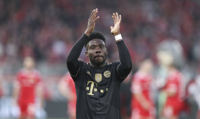 Alphonso Davies spendet Applaus