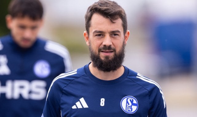 Amin Younes im Schalke-Dress