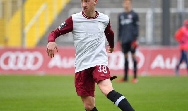 Angelo Stiller im Einsatz für die zweite Mannschaft des FC Bayern