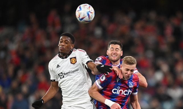 Anthony Martial im Luftkampf gegen Crystal Palace