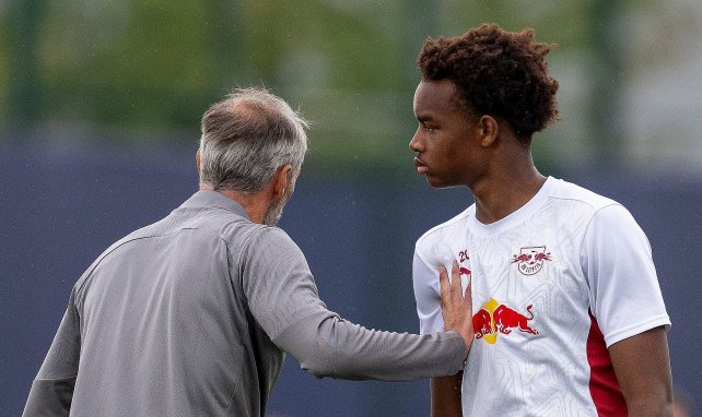 Assan Ouédraogo auf dem Trainingsplatz