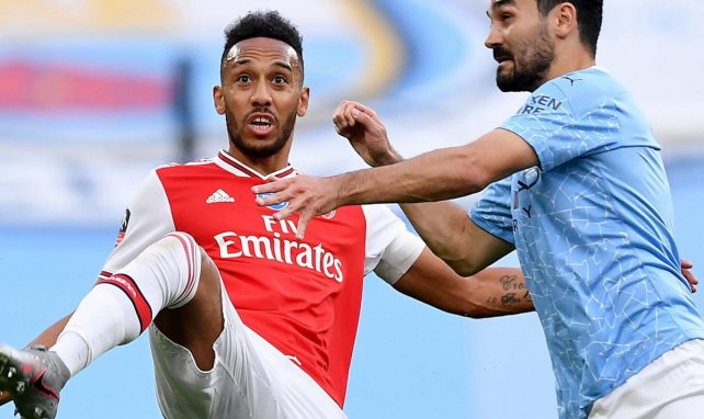 Pierre-Emerick Aubameyang im Duell mit Ilkay Gündogan