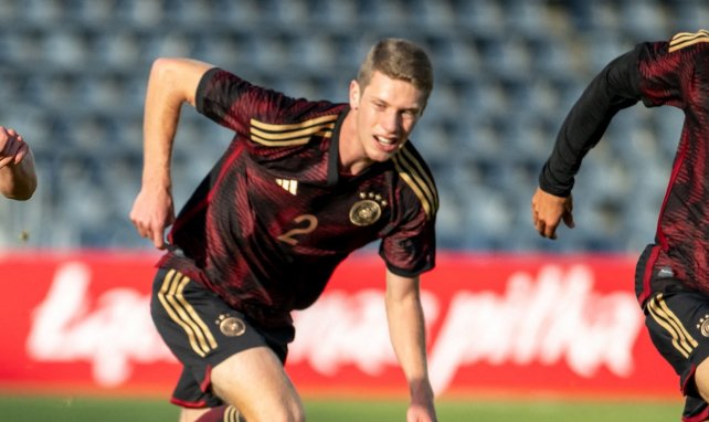 Elias Baum im Trikot der deutschen U19-Nationalmannschaft