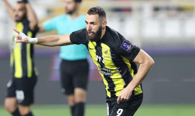 Karim Benzema jubelt