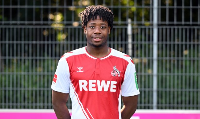 Bright Arrey-Mbi im Trikot des 1. FC Köln