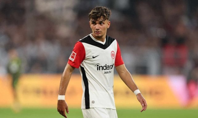 Can Uzun im Trikot von Eintracht Frankfurt