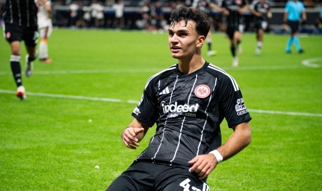 Can Uzun feiert einen Treffer
