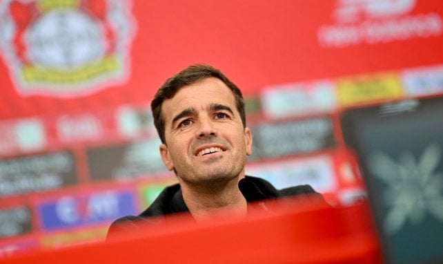 Bayer 04: Martínez spricht über Grimaldo-Abschied