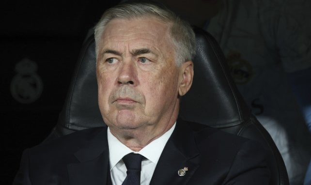 Carlo Ancelotti grübelt