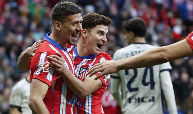 Clément Lenglet jubelt mit Julian Alvarez