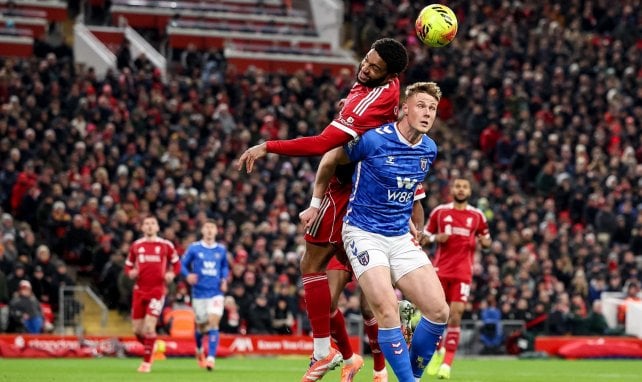 Nationalspieler verlängert in Sunderland