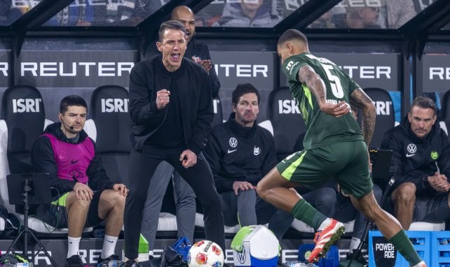 Vertrag unterschrieben: Wolfsburg hält an Bauer fest