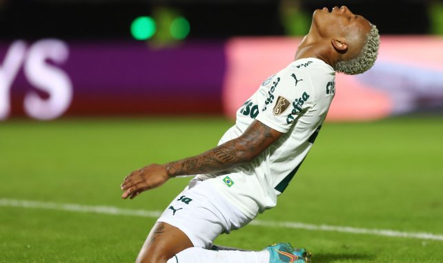 Danilo im Trikot von Palmeiras