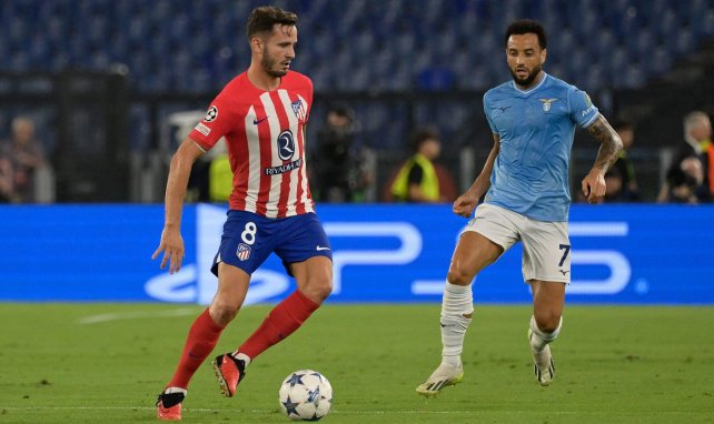 Saúl Ñíguez am Ball für Atlético