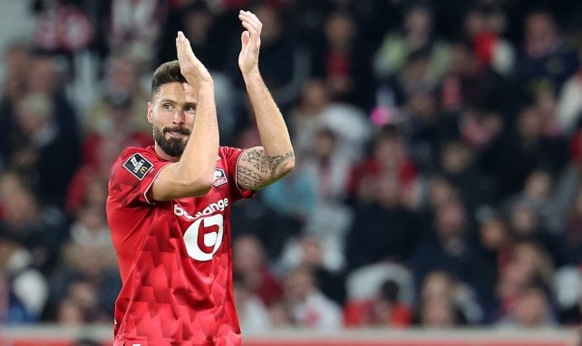 Giroud spielt bis 40