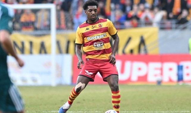 Wolfsburg bringt sich bei Pelmard in Stellung