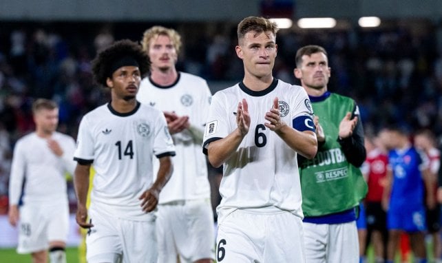 Joshua Kimmich bedankt sich bei den Fans