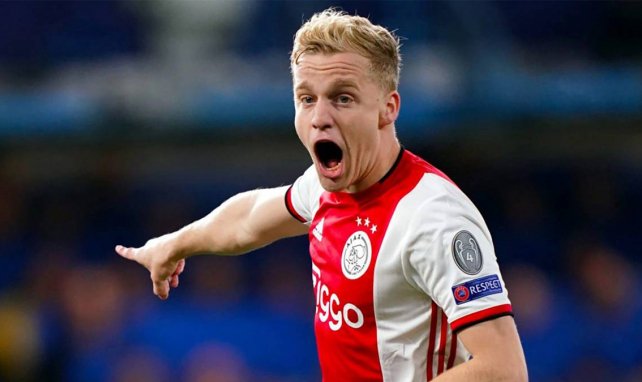 Donny van de Beek jubelt für Ajax