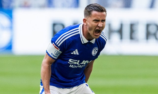 Paul Seguin mit der Schalke-Binde