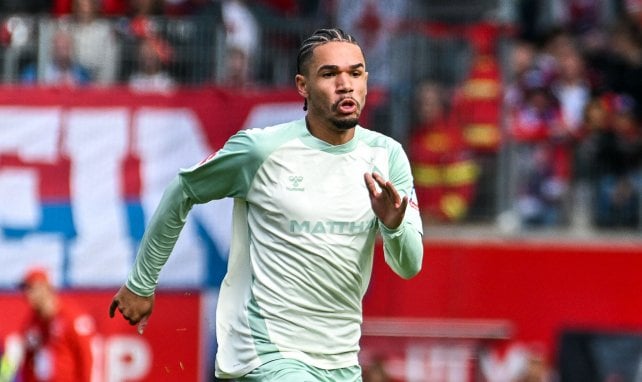 Justin Njinmah im Trikot des SV Werder