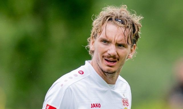Nick Woltemade schaut ungläubig