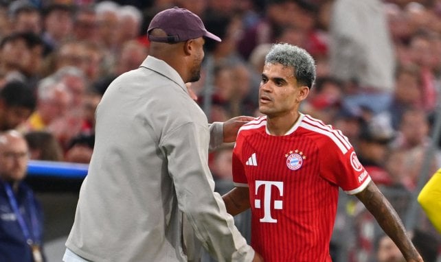 FC Bayern: Rückendeckung für Díaz