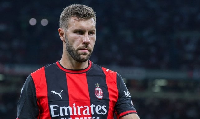 Milan tütet Pavlovic-Deal ein
