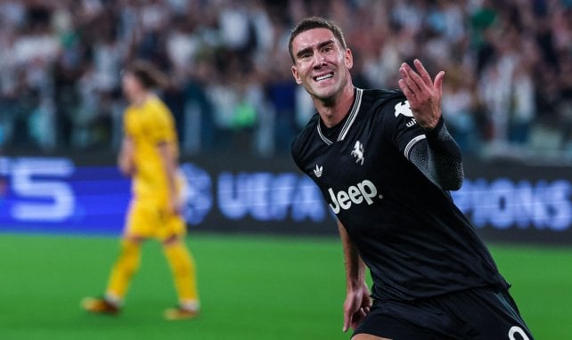 Dusan Vlahovic dreht jubelnd ab