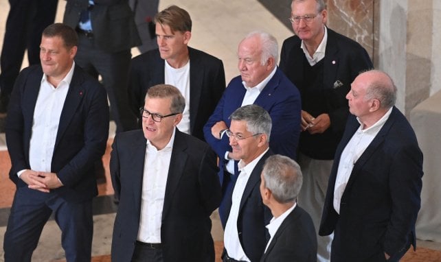Heute Sitzung: Zwei Bayern-Bosse bangen