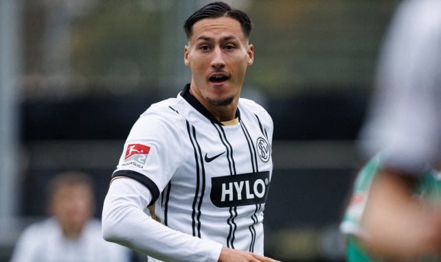 Eintracht: Sturm-Doppelschlag im Winter?