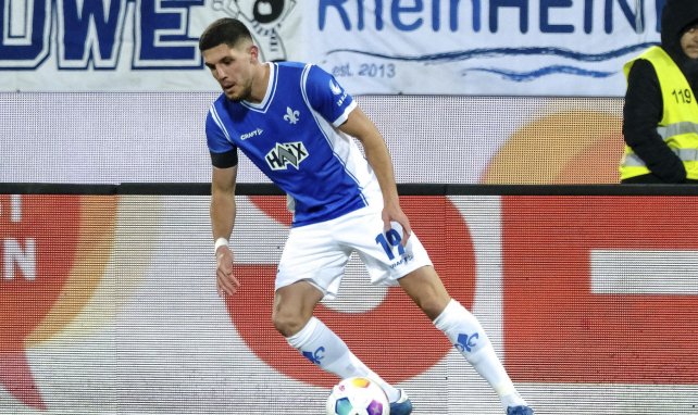 Emir Karic für Darmstadt am Ball