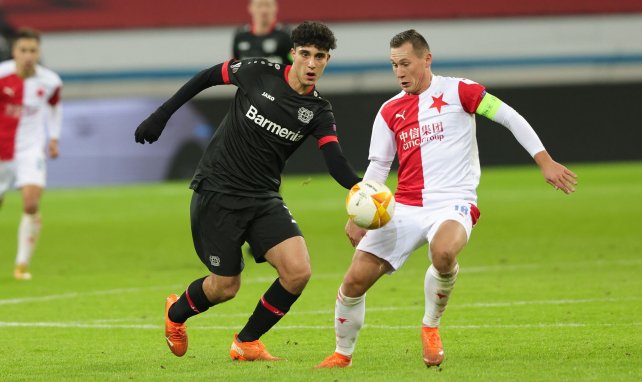 Emrehan Gedikli im Europa League-Einsatz in der Saison 2020/21