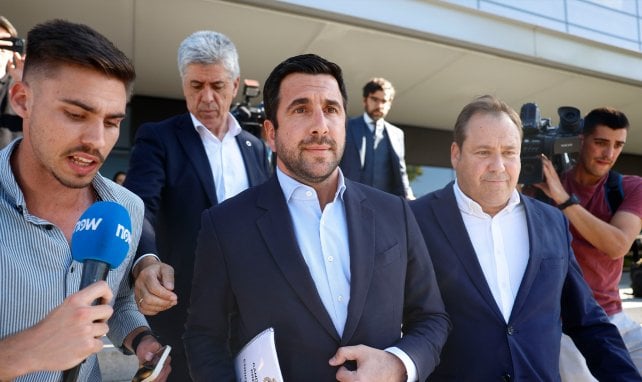 Wilder Transferstreit: Riquelme schießt zurück