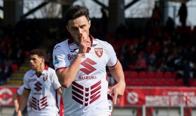 Eljif Elmas im Trikot des FC Turin