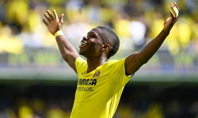 Thierno Barry bejubelt einen Treffer für Villarreal