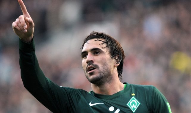 Ex-Werder-Stürmer Almeida nach zwei Monaten entlassen