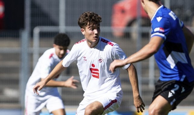 Etienne Borie mit dem Ball am Fuß